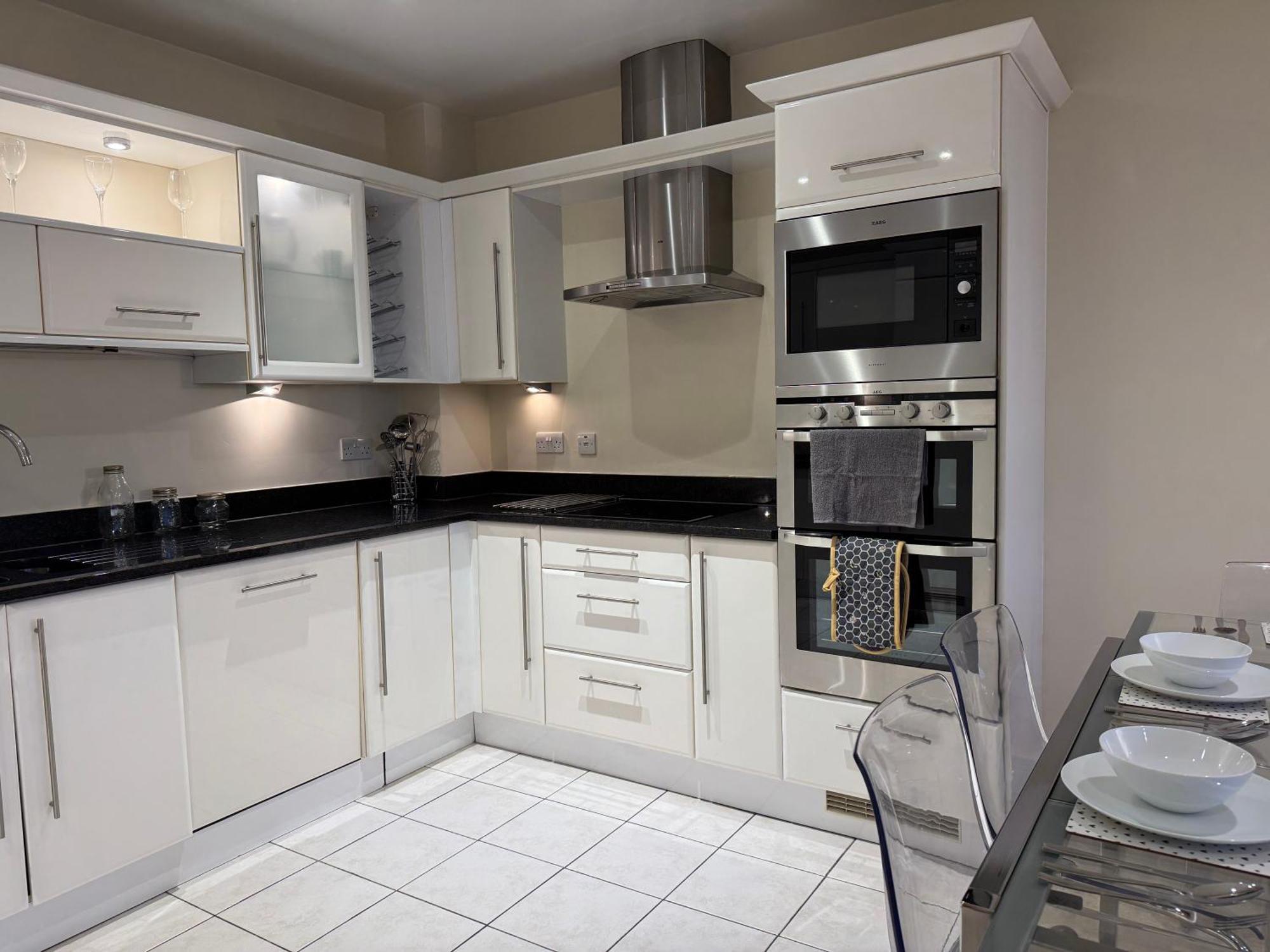 Two Bed Flat In Wimbledon Londen